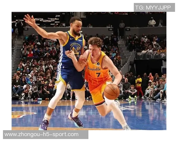 克尼佩尔新秀季三分球命中数追平库里仅用30场比赛展现惊人实力